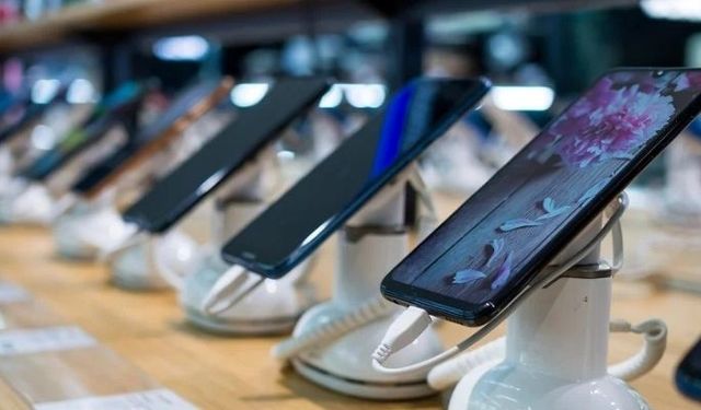 4 Cep Telefonu Modeli Yasaklandı!