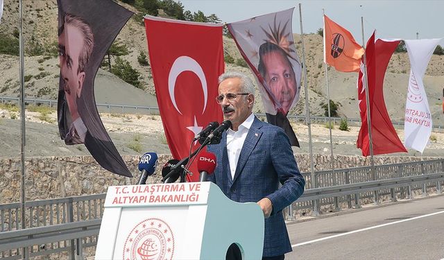 Ulaştırma ve Altyapı Bakanı Uraloğlu: Orta Anadolu Otoyolu'nu inşa etmeyi planlıyoruz