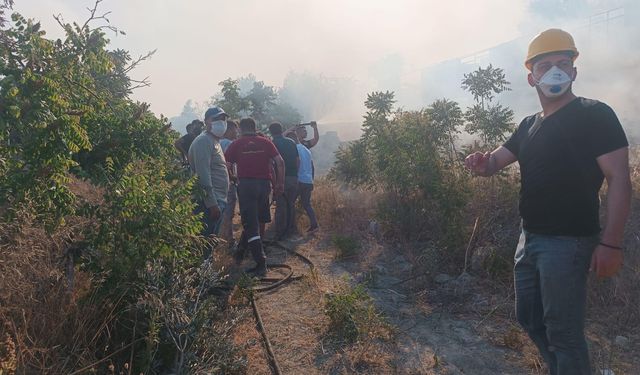Başkan Özgün, Defne Belediyesi Ekipleri ile Yangına Müdahale Ediyor!