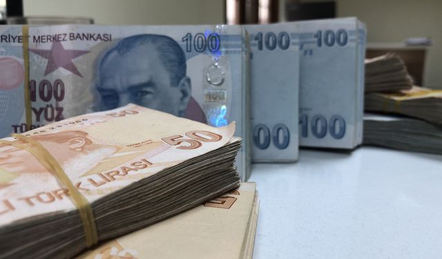 Belediye İşçilerinin İkramiye Sevinci