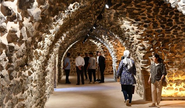 Batman'da restorasyonu tamamlanan 1600 yıllık Mor Kiryakus Manastırı turizme açıldı