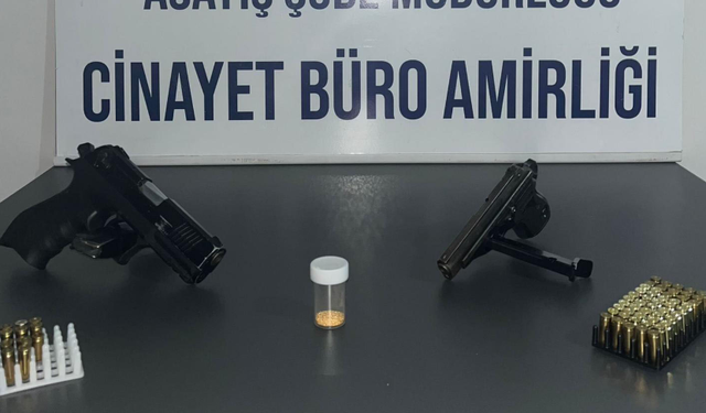 70 Milyon Dolarlık Nükleer Maddeyi Ayakkabısında Saklamış!