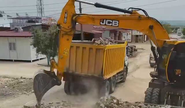 Kırıkhan’da Yıkım Çalışmalarına Ara Verildi