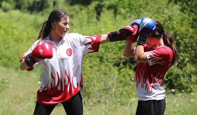 Köy işlerinde ailesinin en büyük destekçisi şampiyon wushucunun milli forma heyecanı
