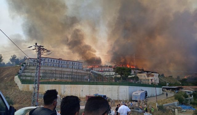 MKÜ Kampüs, Araştırma Hastanesi ve Huzur Evi Tahliye Ediliyor! İşte Bölgedeki Son Durum!
