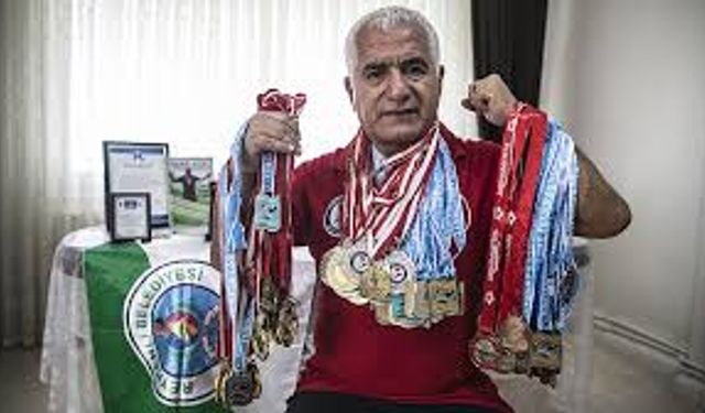 Milli Yüzücünün Ani Vefatı Spor Camiasını Yasa Boğdu