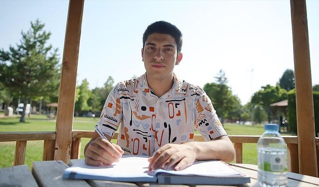 LGS Türkiye birincisi Yasin Yazıcı, YKS'de de Türkiye ikincisi oldu