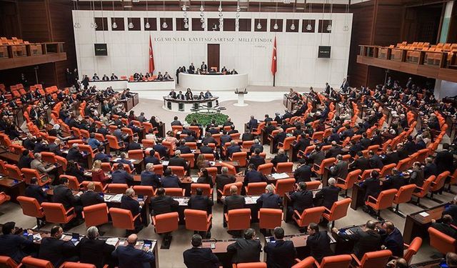 Meclis Boykotla Açılıyor!