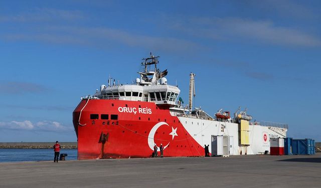 Oruç Reis Sismik Araştırma Gemisi, Filyos Limanı'na demirledi