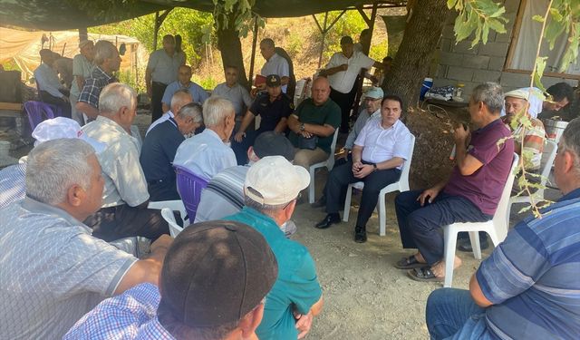 Anamur Kaymakamı Kemal Duru vatandaşlarla bir araya geldi