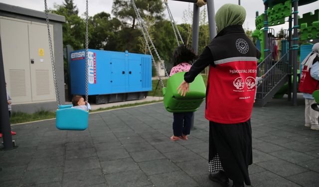 Bu yılki afetlerin ardından 129 binden fazla kişiye psikososyal destek sağlandı