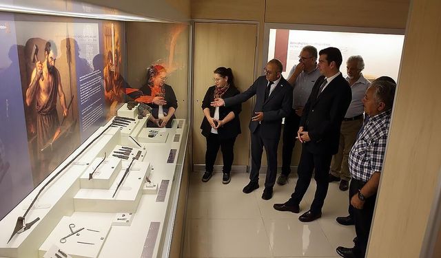 Hattuşa'da bulunan 2 bin 200 yıllık mızrak 'Hapalki: Demir' sergisinde sergileniyor