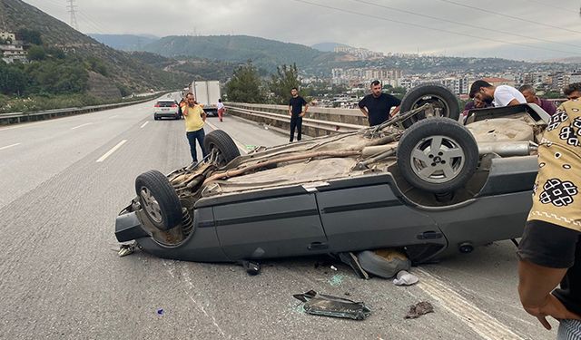 İskenderun’da Feci Kaza! Araç Takla Attı 4 Kişi Yaralandı