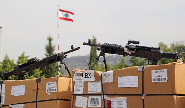 Lübnan'da silahın devlet elinde toplanması konusunda alınan 'tarihi karar' tartışmaları da beraberinde getirdi