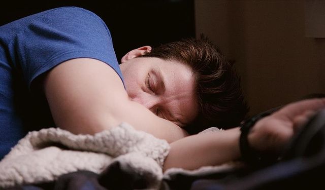 Sıcaklıklardaki 10 derecelik artış uyku kalitesini yüzde 20 düşürüyor