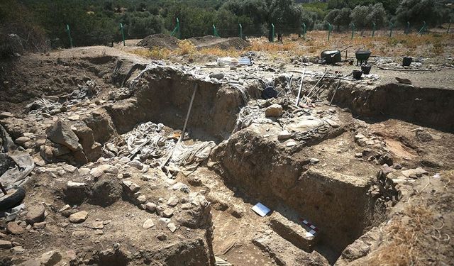 Türkiye'nin en batısında 8 bin 800 yıllık 5 mimari yapı ortaya çıkarıldı