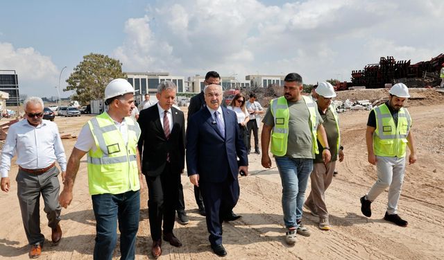 Adana Valisi Köşger kız öğrenci yurdu inşaatını inceledi