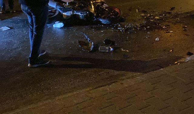 Antalya'da minibüsle çarpışan motosikletin sürücüsü öldü