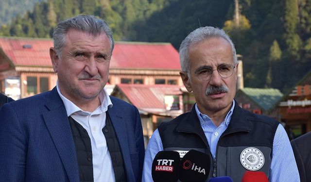 Bakan Uraloğlu: Bugünden itibaren Çamlıhemşin'den gitmek isteyenlerin tahliyelerini sağlamış olacağız
