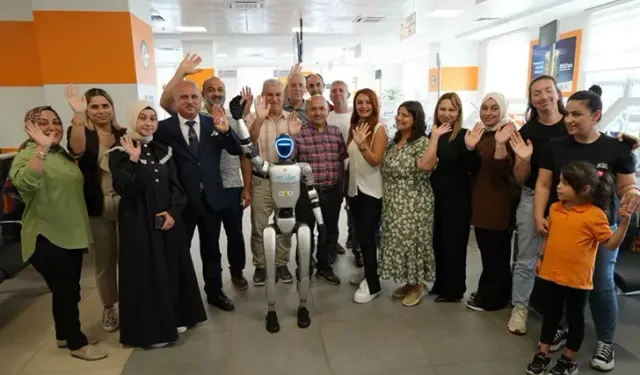 Bunu da Gördük! Türkiye’de Robota Kimlik Verip, Vatandaş Yaptılar