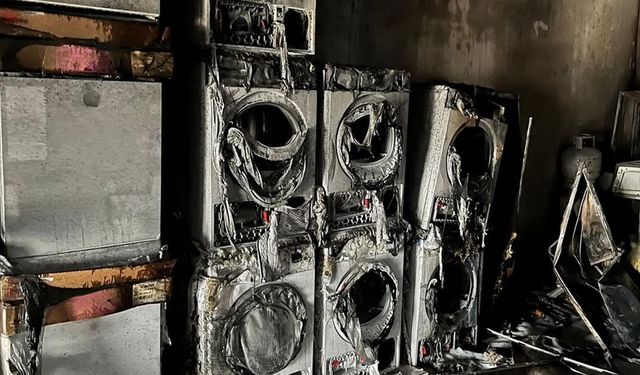 Antakya'da depoda çıkan yangın söndürüldü