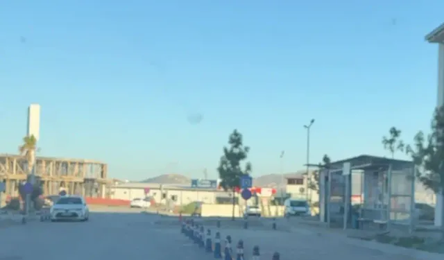 Başkan Göyce, Gülderen'de Otobüs Durağı Sorununu Çözdü!