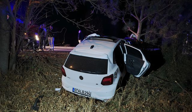 Burdur'da kamyonetle otomobilin çarpıştığı kazada 1 kişi öldü