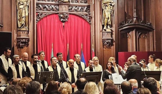 Hatay Medeniyetler Korosu Brüksel’de Sahnedeydi