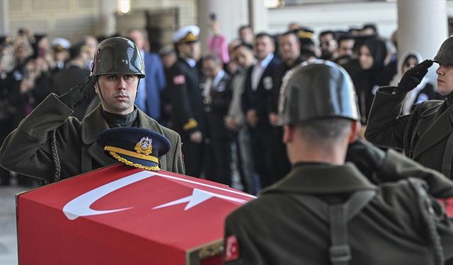Şehit Hava Pilot Yarbay Gökhan Korkmaz için İstanbul'da cenaze töreni düzenlendi