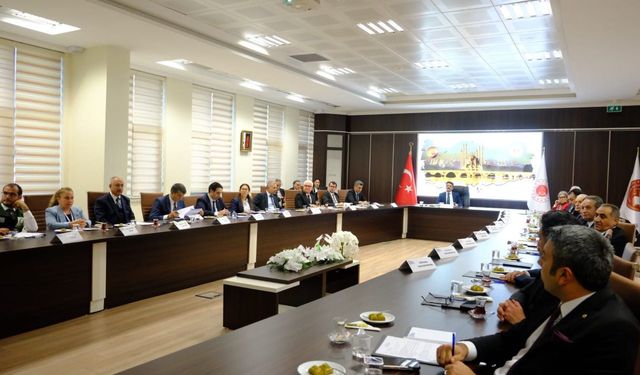 Adana'da yükümlülerin istihdamına yönelik toplantı yapıldı