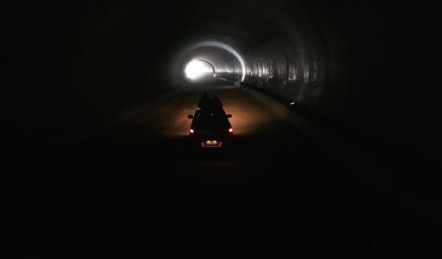 Amanos Dağları'nda 8.5 kilometre uzunluğu tünelde ışık göründü
