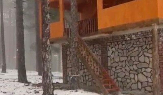 Amanoslar'da kışın ilk habercisi: Zorkun Yaylası beyaza büründü