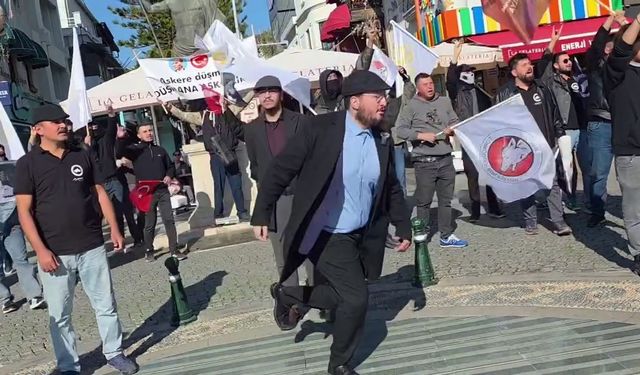 Antalya’da muhalif görüşlü gruplar arasında tartışma