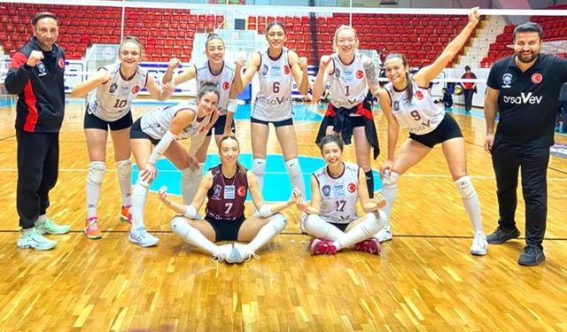 ArsAvev Hatay Voleybol’dan Şampiyonluk Yolunda Net Galibiyet