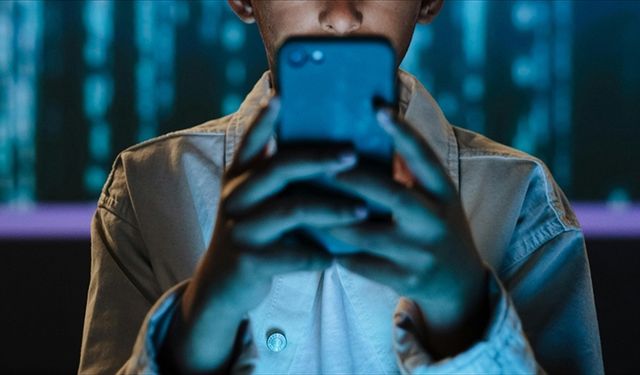 Avustralyalı Bakan Wells, sosyal medya yasağını örnek almak için temasa geçen liderler olduğunu söyledi