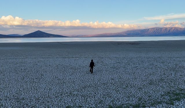 Batı Akdeniz göllerinde tehlike çanları: Burdur Gölü son 50 yılda su hacminin yarısını kaybetti