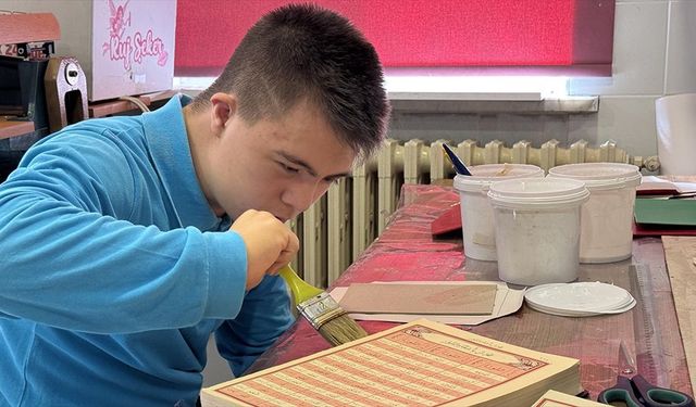 Down sendromlu Harun Efe, yetenekleriyle öğretmenlerinin gururu oldu