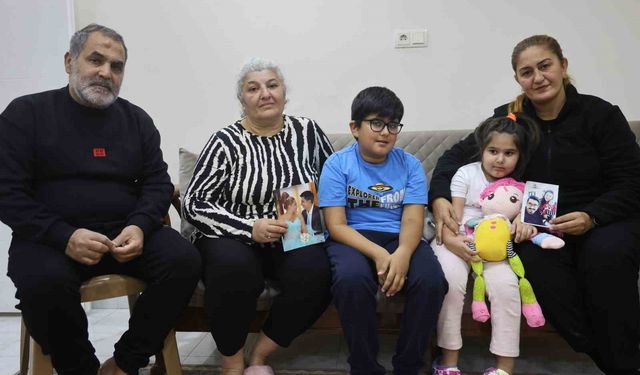 Evladından bahsederken gözyaşlarına boğulan anneanne, depremde kaybettiği kızının emaneti olan torunlarına hem annelik hem de babalık yapıyor