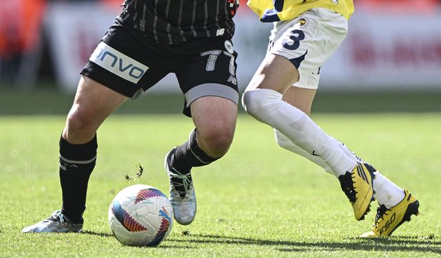 Fenerbahçe ile Konyaspor Süper Lig'de yarın 49. randevuda