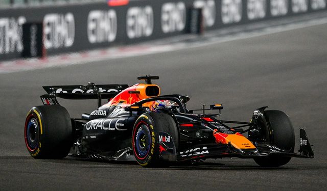 Formula 1'de son durak Abu Dabi Grand Prix'sinde pole pozisyonu Verstappen'in