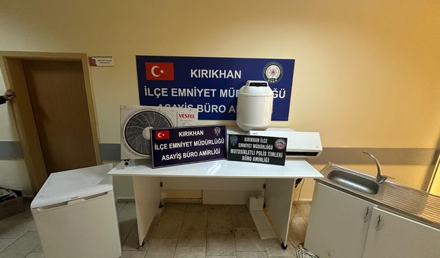 Hatay'da konteynerden hırsızlık yapan 4 zanlı gözaltına alındı