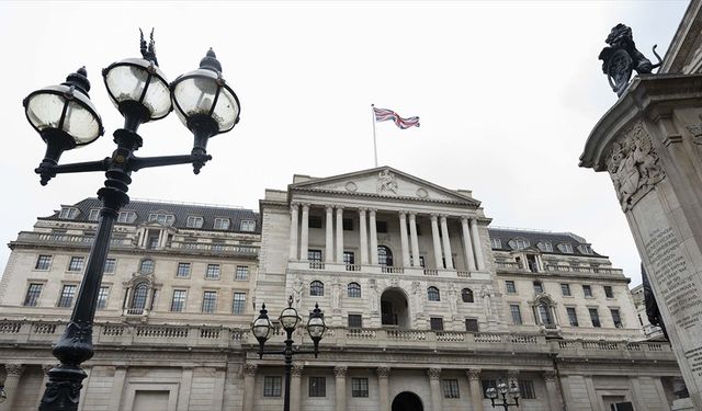 İngiltere Merkez Bankası, yapay zeka hisselerindeki yüksek değerlemelere karşı uyardı