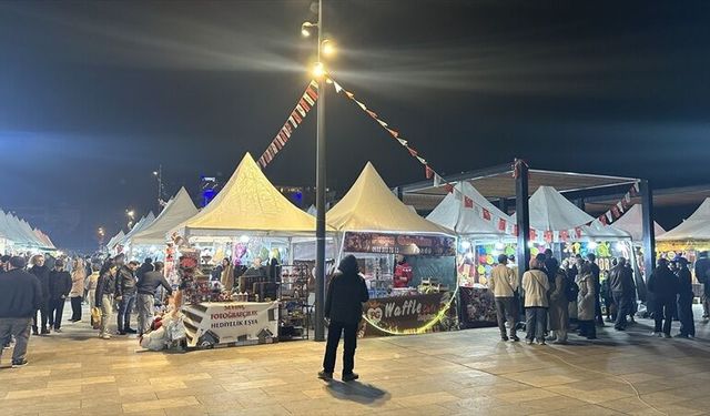 Hatay'da "İskenderun Gastronomi ve Yeni Yıl Şenliği" sürüyor