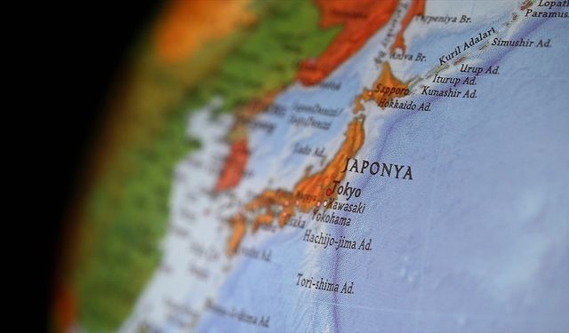 Japonya'da 7,5 büyüklüğündeki depremin ardından verilen 'mega deprem' uyarısı kaldırıldı