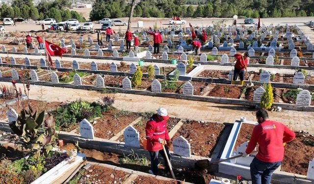 Kahramanmaraş’ta mezarlıklarda düzenleme