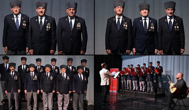 Kıbrıs gazilerinden oluşan koro kahramanlık ezgilerini seslendiriyor