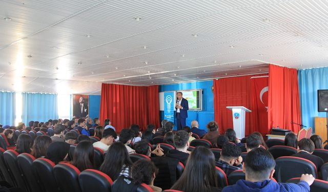 Mersin'de 'Gazze'yi Anlamak' konulu konferans düzenlendi