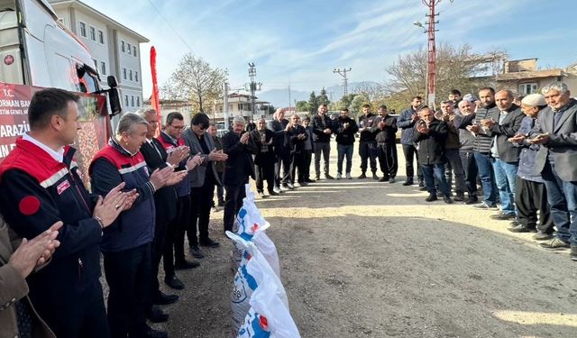 Osmaniye'de üreticilere sertifikalı tohumluk nohut dağıtıldı