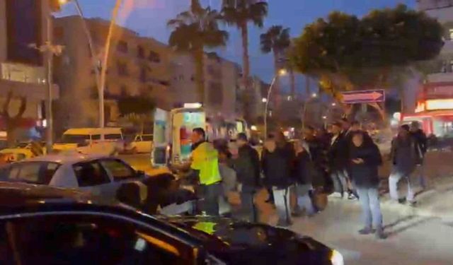 Otomobille çarpışan motosikletli yaralandı