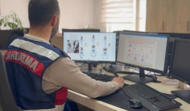 'Siber dolandırıcılık' operasyonlarında gözaltına alınanlardan 54'ü tutuklandı